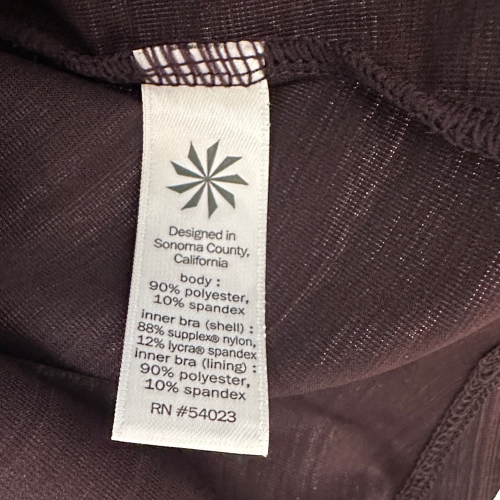 Athleta Reach and Restore Tank EUC - Picture 5 of 6